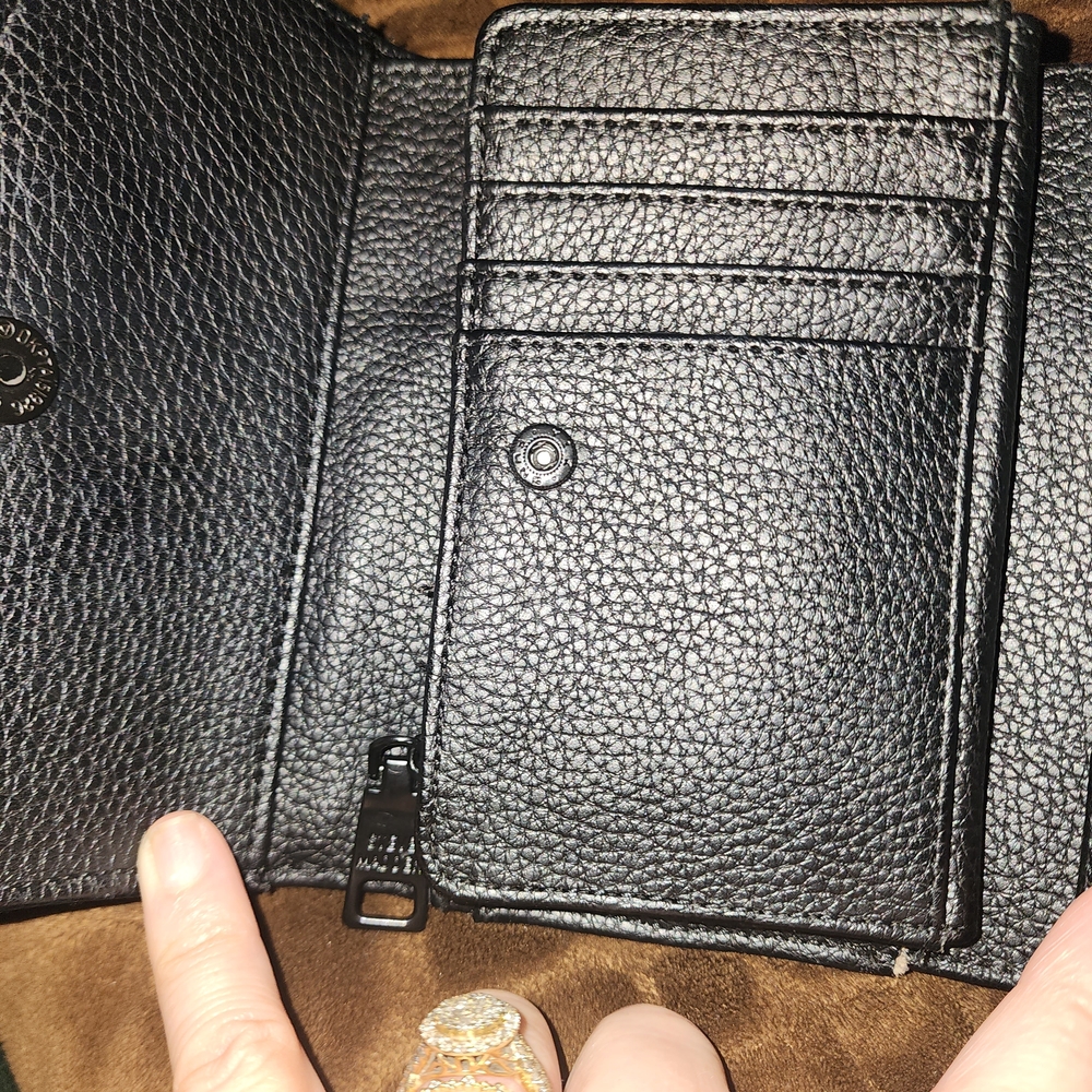 Steve Madden Black Quilted Leather Cardholder Wallet - Picture 7 of 11